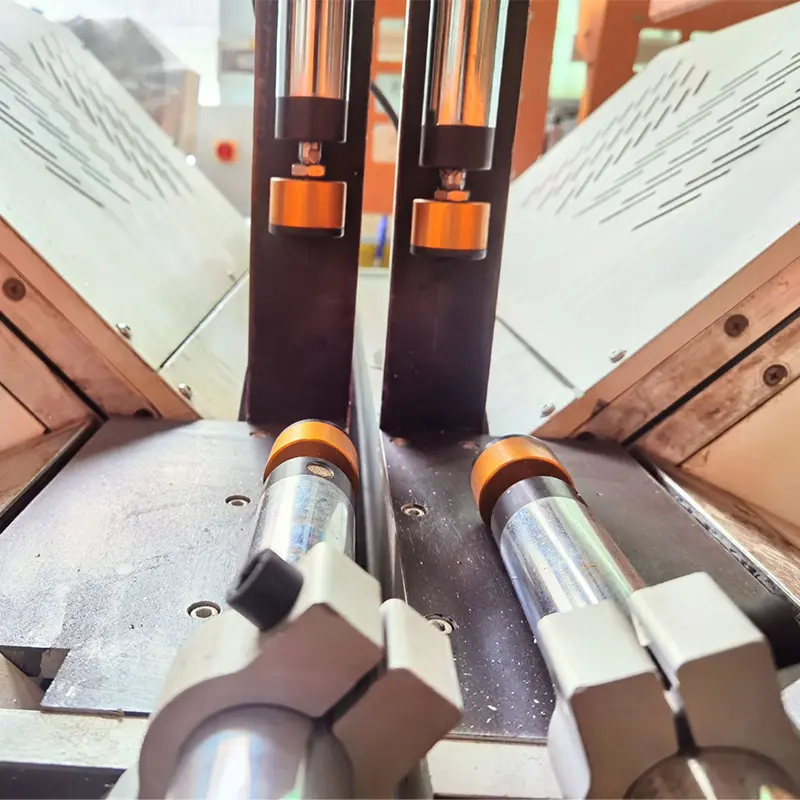 550外摆双头锯详1v0c