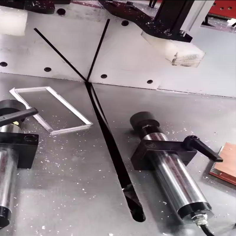 Single head vertical saw cutting machine, aluminum profile cutting saw, aluminum doors and windows